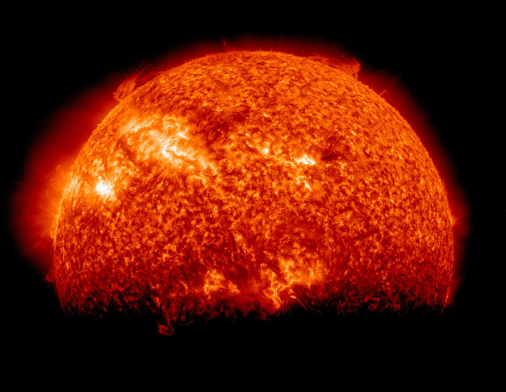 Sun Fades Away in Spectacular Eclipse Photo